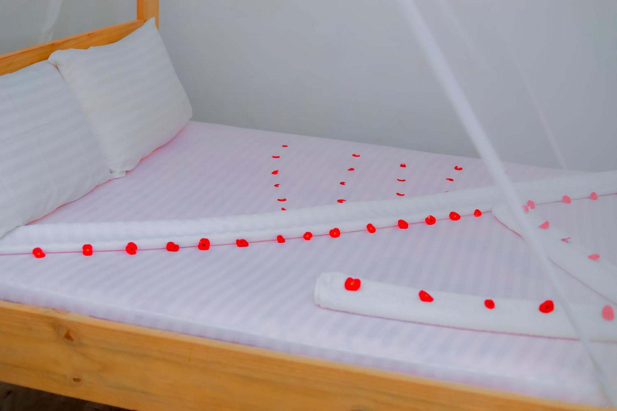 Bed and Breakfast Raha House Нунгви Экстерьер фото