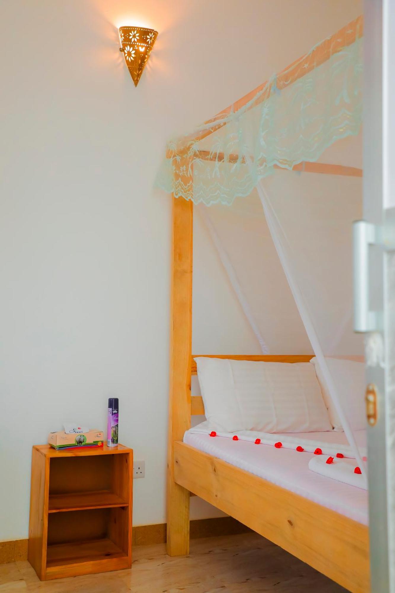 Bed and Breakfast Raha House Нунгви Номер фото